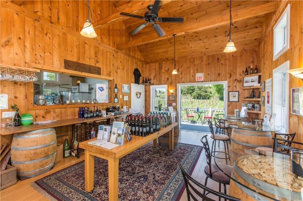 The Langworthy Inn & Winery 韦斯特利 外观 照片